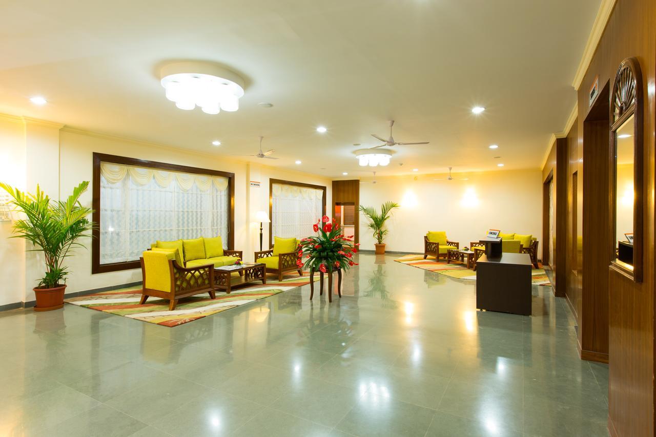 Viva Hotel Near Madgaon Railway Station Екстер'єр фото