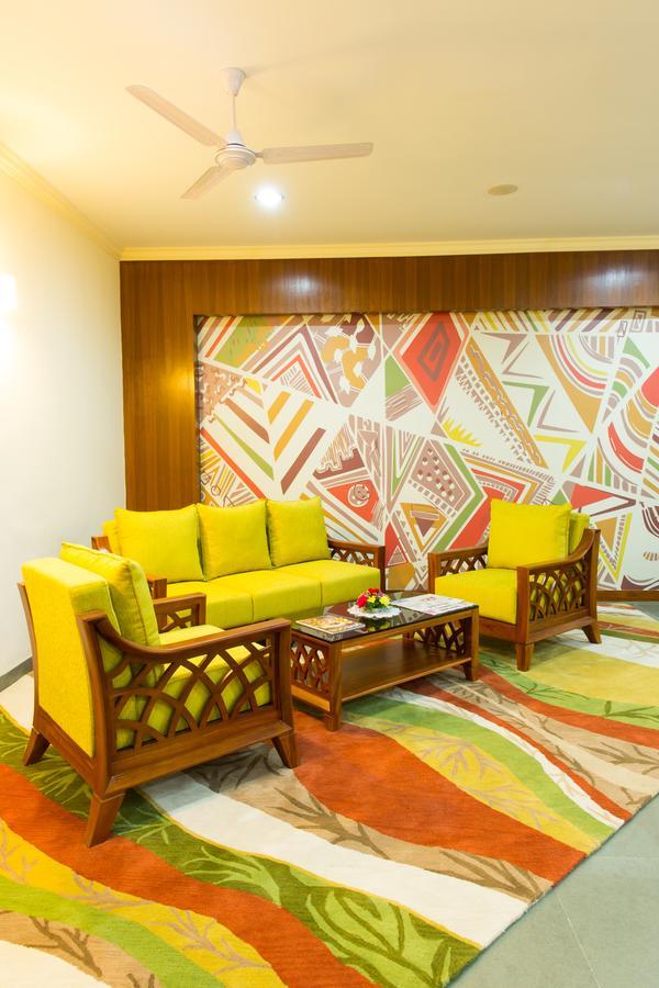 Viva Hotel Near Madgaon Railway Station Екстер'єр фото