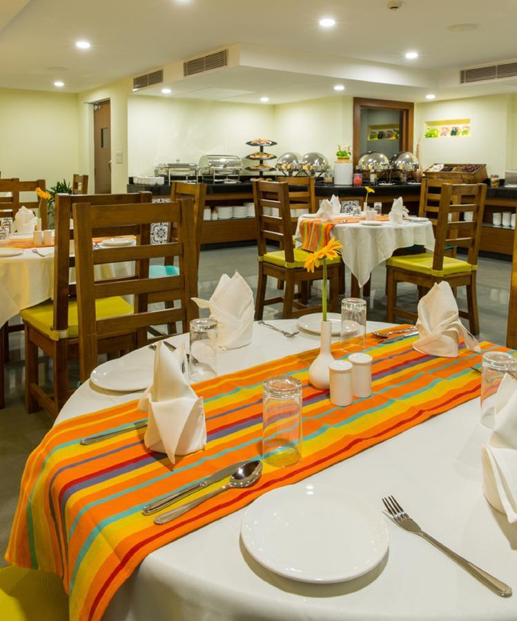 Viva Hotel Near Madgaon Railway Station Екстер'єр фото