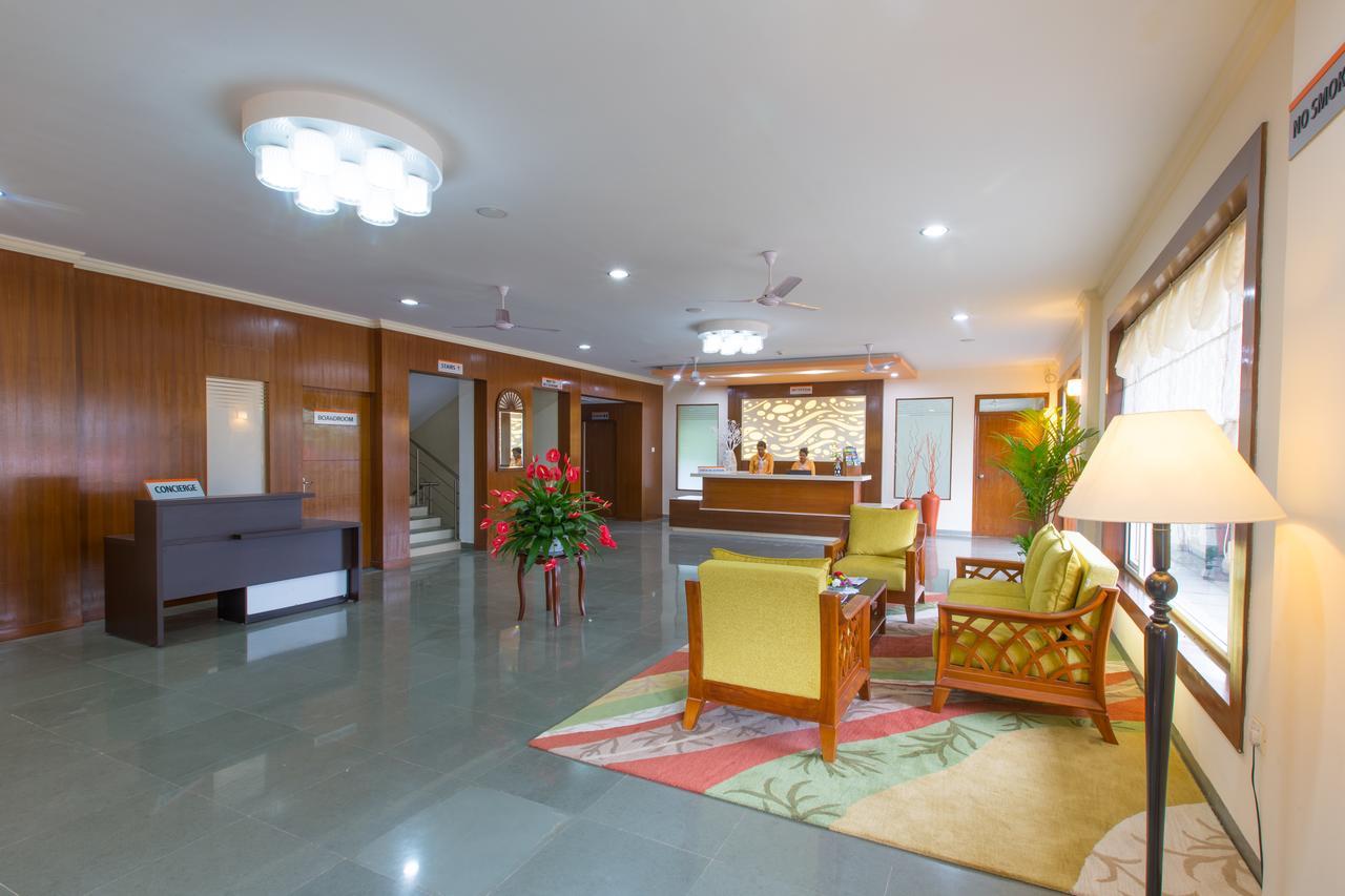 Viva Hotel Near Madgaon Railway Station Екстер'єр фото