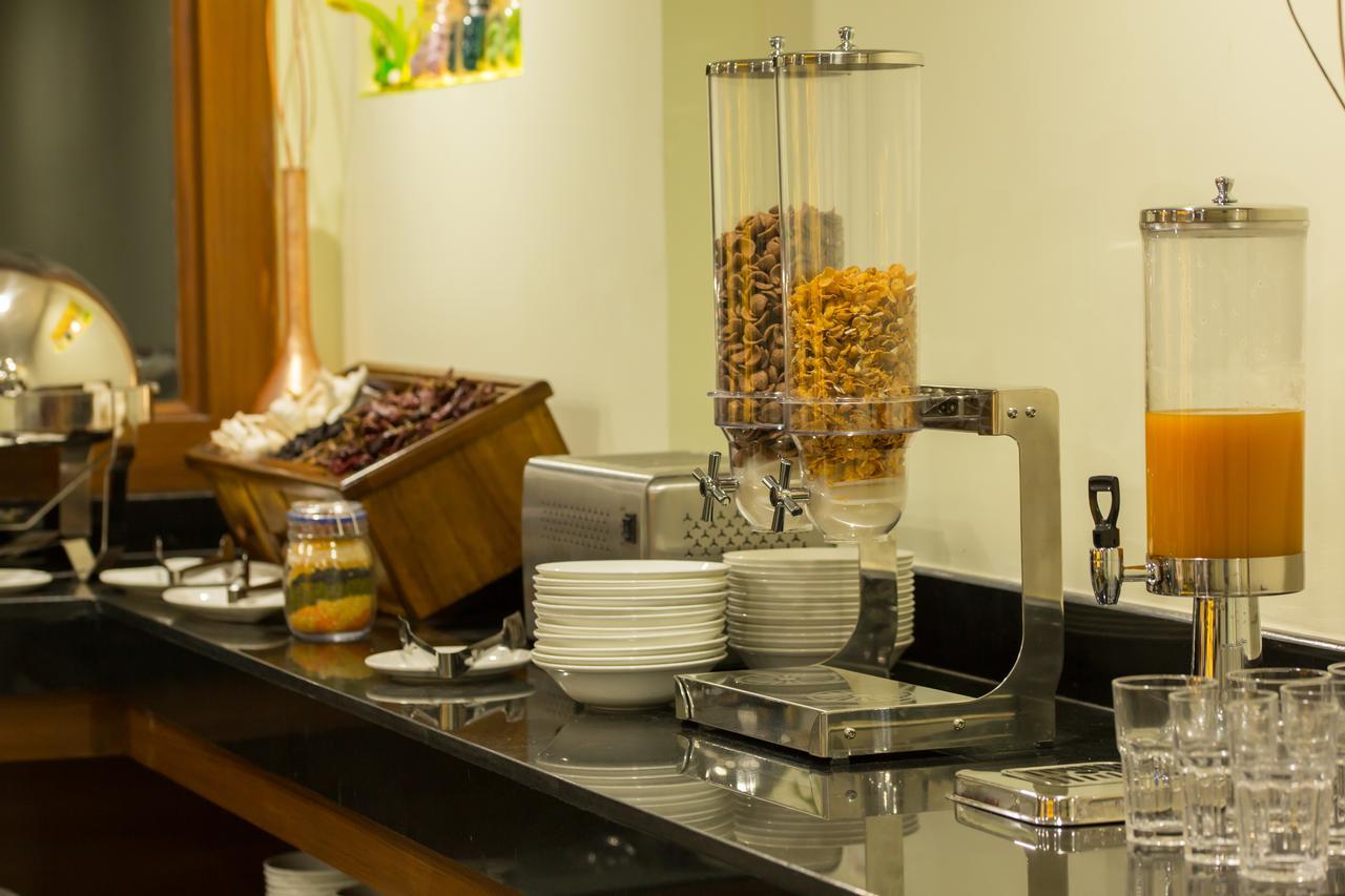 Viva Hotel Near Madgaon Railway Station Екстер'єр фото