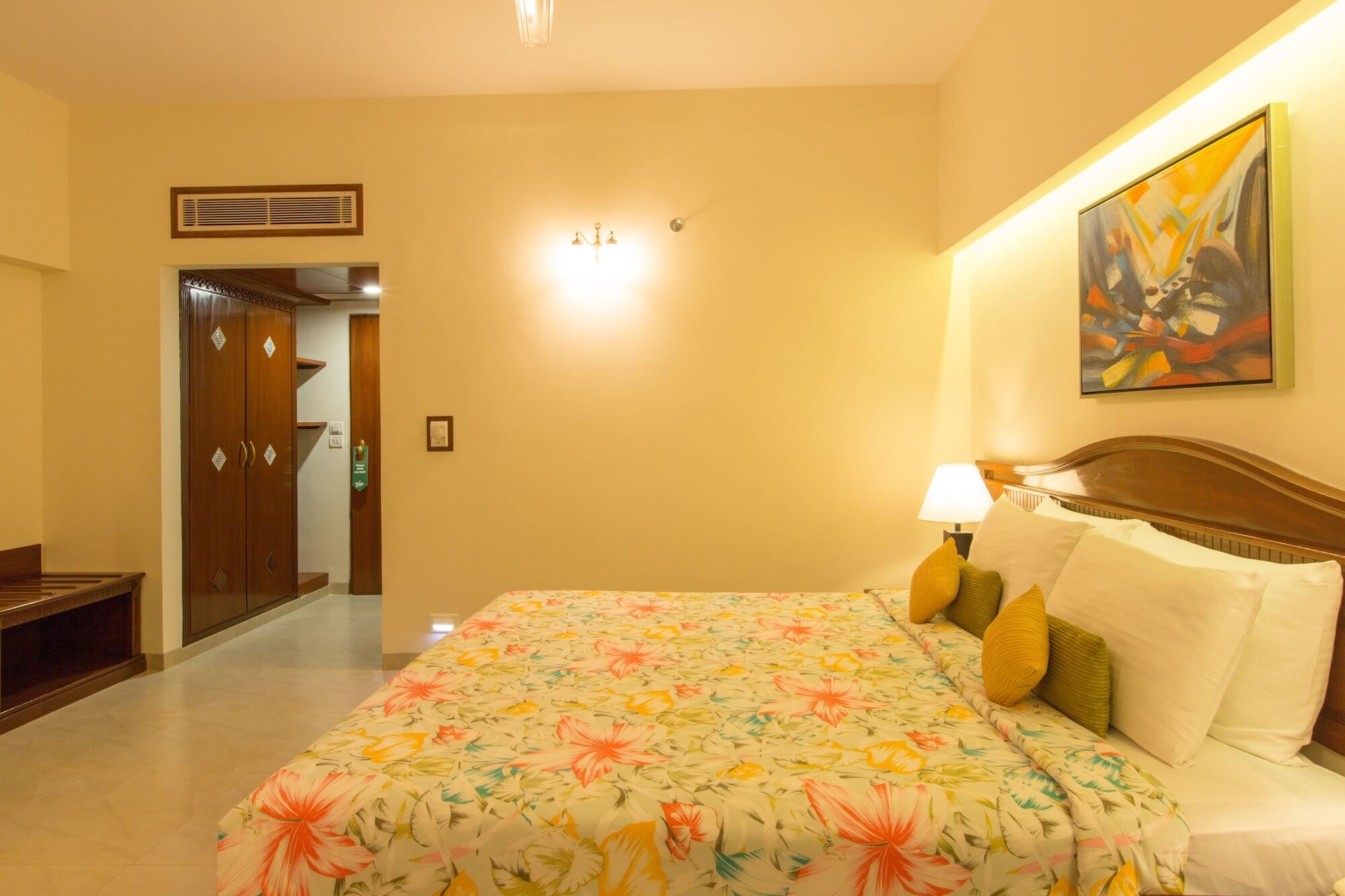 Viva Hotel Near Madgaon Railway Station Екстер'єр фото